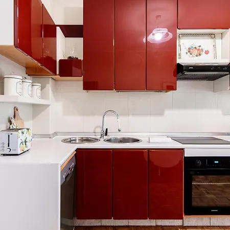 Garden View - By My In Apartment *